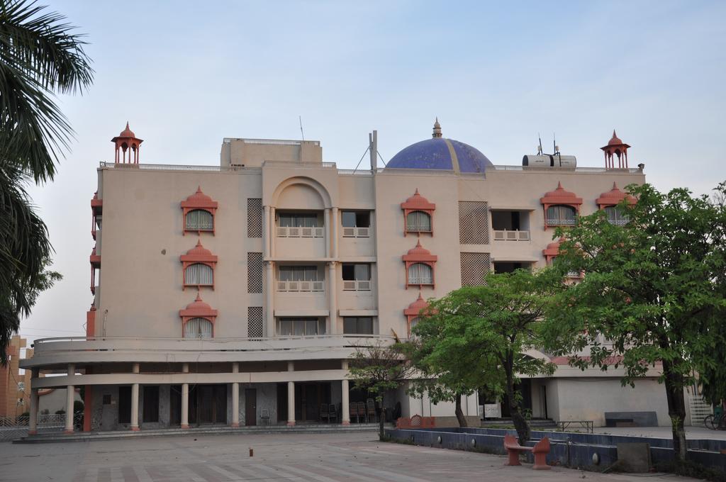 מלון ג'אבלפור Jabali Palace מראה חיצוני תמונה